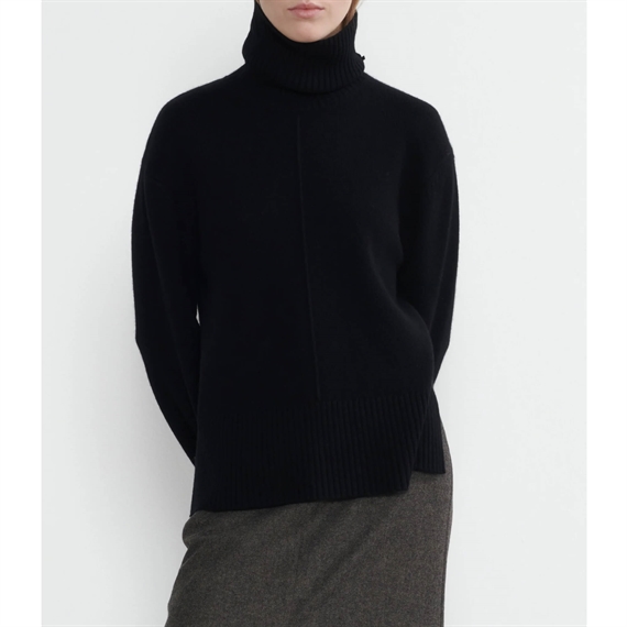 Heartmade Kamo Strik, Sort